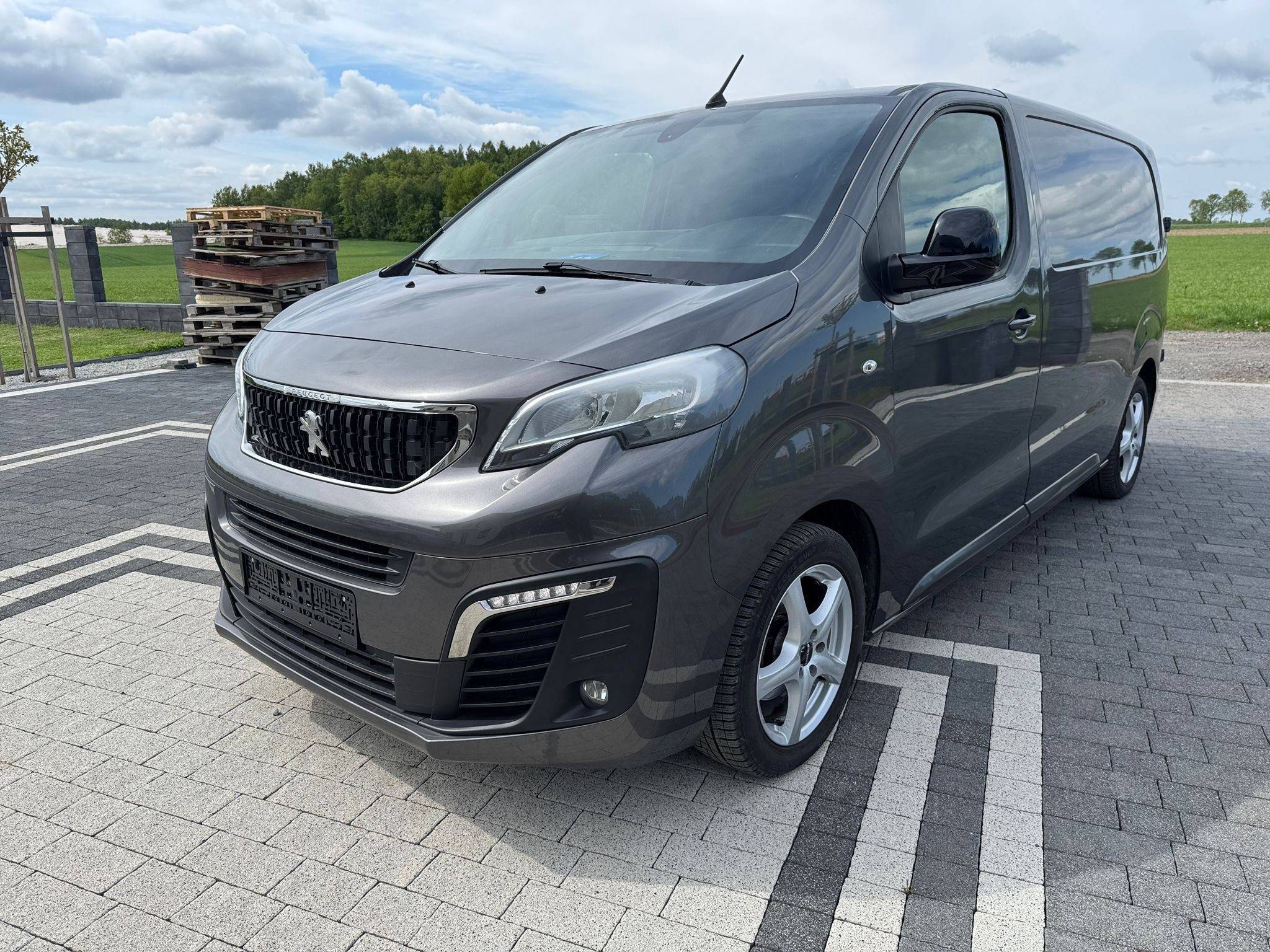 mauto PEUGEOT Expert 150KM