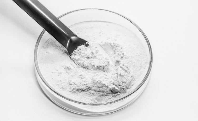 Mocznik-farmaceutyczny-vs-techniczny-a-stabilność-i-bezpieczeństwo-formulacji-MEDICOS-02