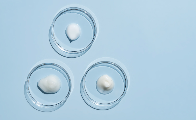 Mocznik-farmaceutyczny-vs-techniczny-a-stabilność-i-bezpieczeństwo-formulacji-MEDICOS-03