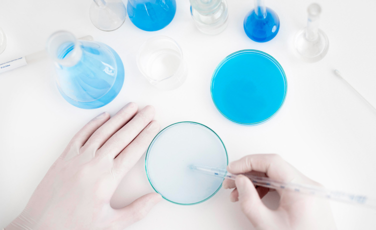 Od-formulacji-do-claimu-jak-decyzje-technologiczne-buduja-wiarygodnosc-produktu-MEDICOS-04