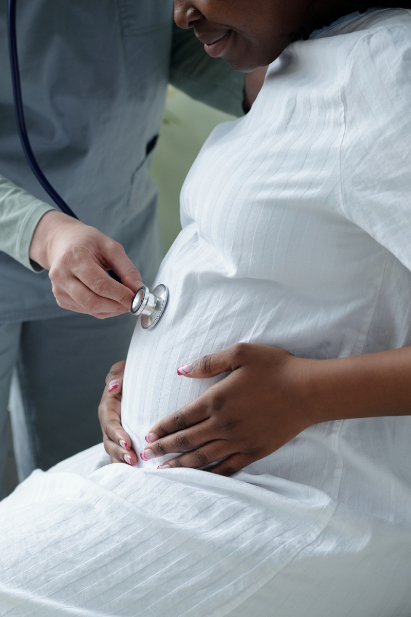 ¿Cuándo es una urgencia? 5 signos de alarma en el embarazo que no debes ignorar.