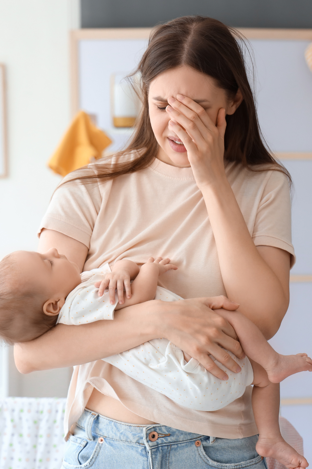 Depresión Posparto: Guía Completa para Madres y Familias