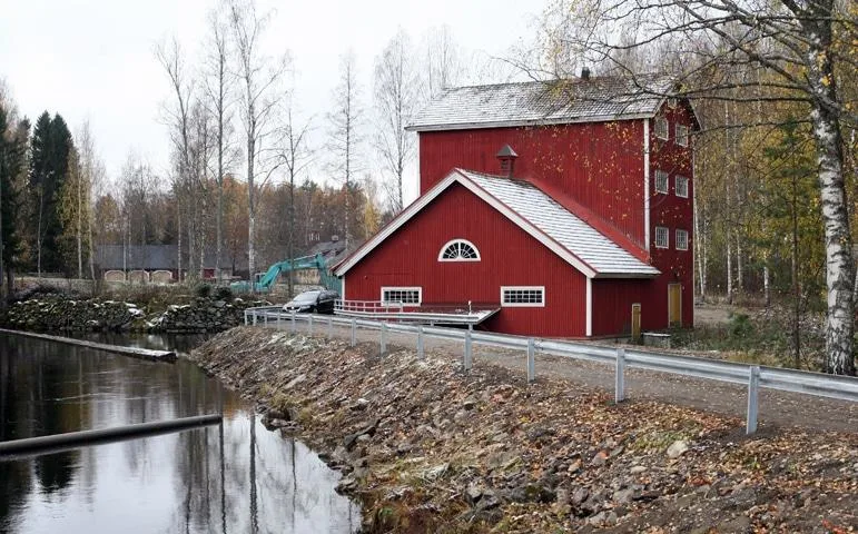 Remontin yhteydessä Kiteen kaupunki peruskorjasi voimalan vieressä olevan myllyn hienoon kuntoon. Mylly oli tuotantokäytössä vielä pari vuotta sitten.