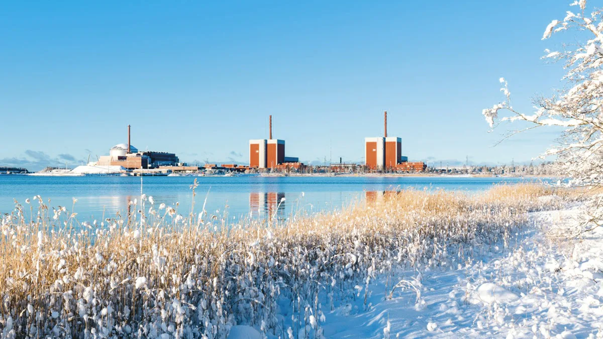 Olkiluoto 3 on tuonut markkinoille kaivattua vakautta vuonna 2023, juuri energiakriisin jälkeen. Kuva: Olkiluoto