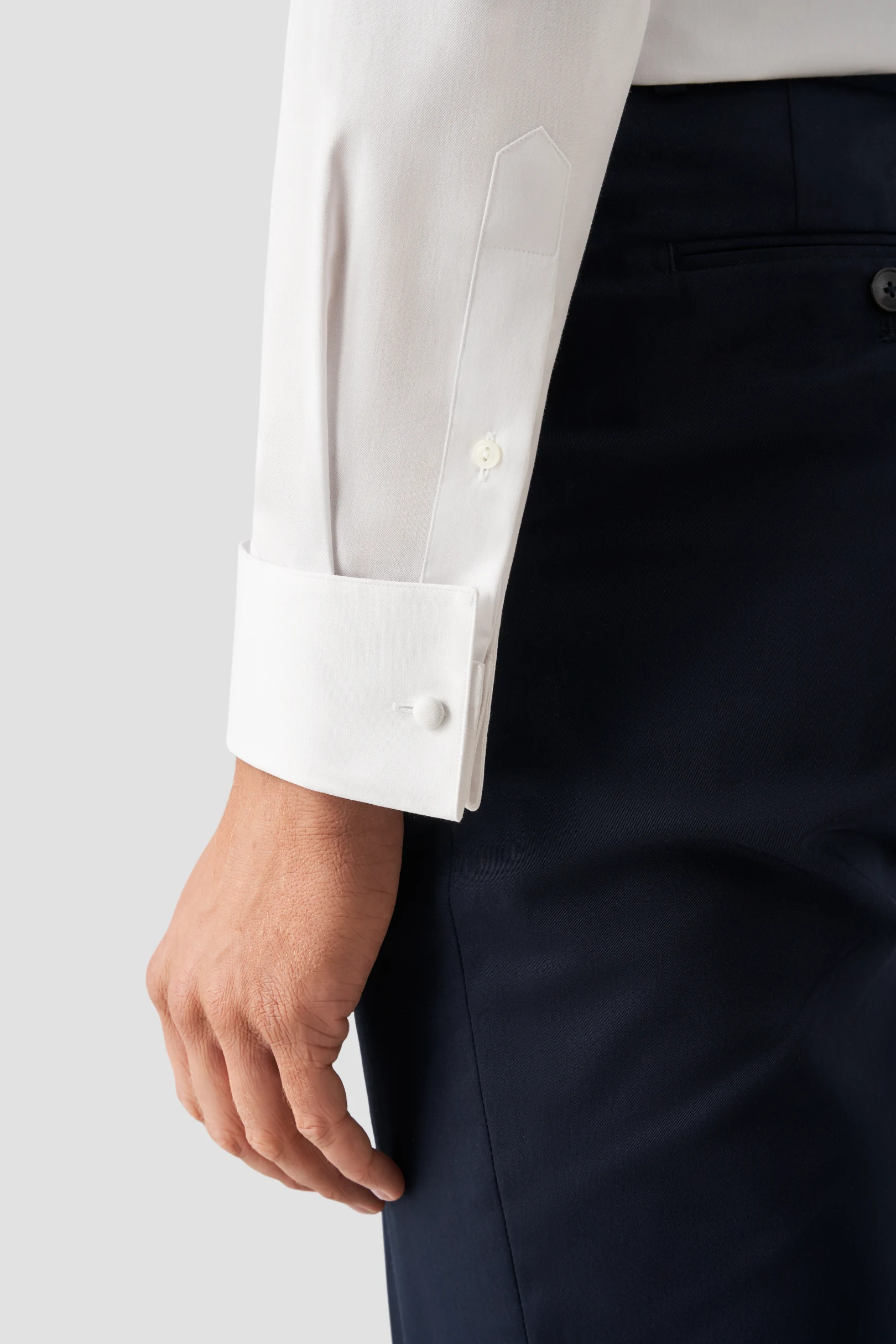 The Oxford shirt, between elegance and sophistication.