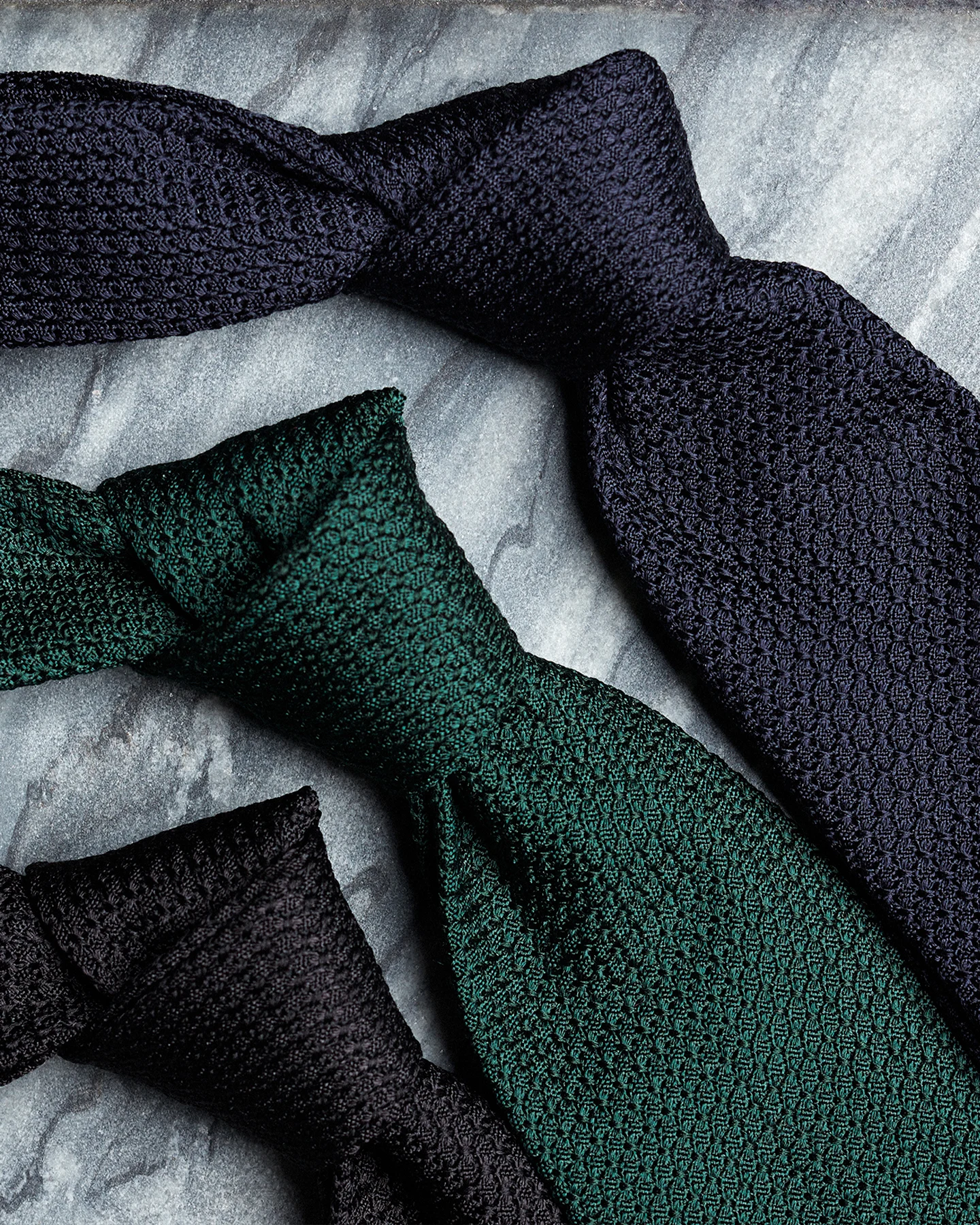 Black, green and navy grenadin tie