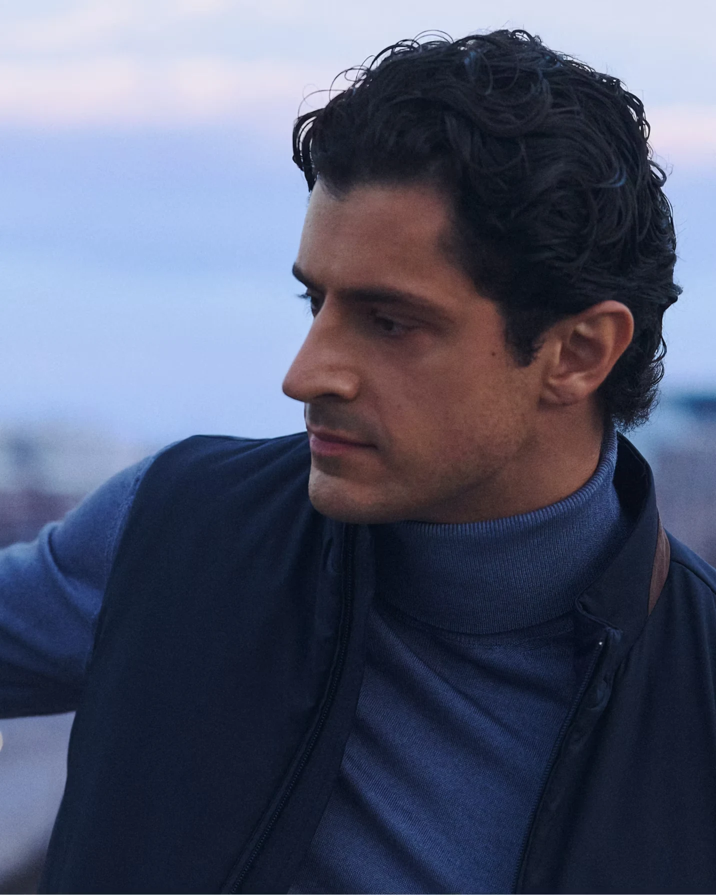 modell in our turtle neck sweater