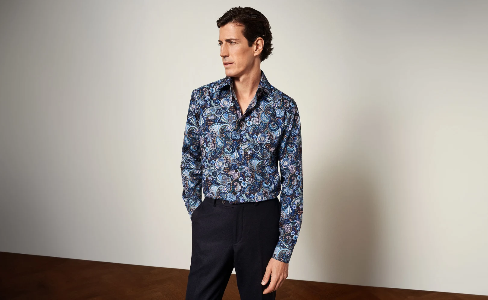 A new standout shirt print inspired på vintage chess, roulette tables and playing cards