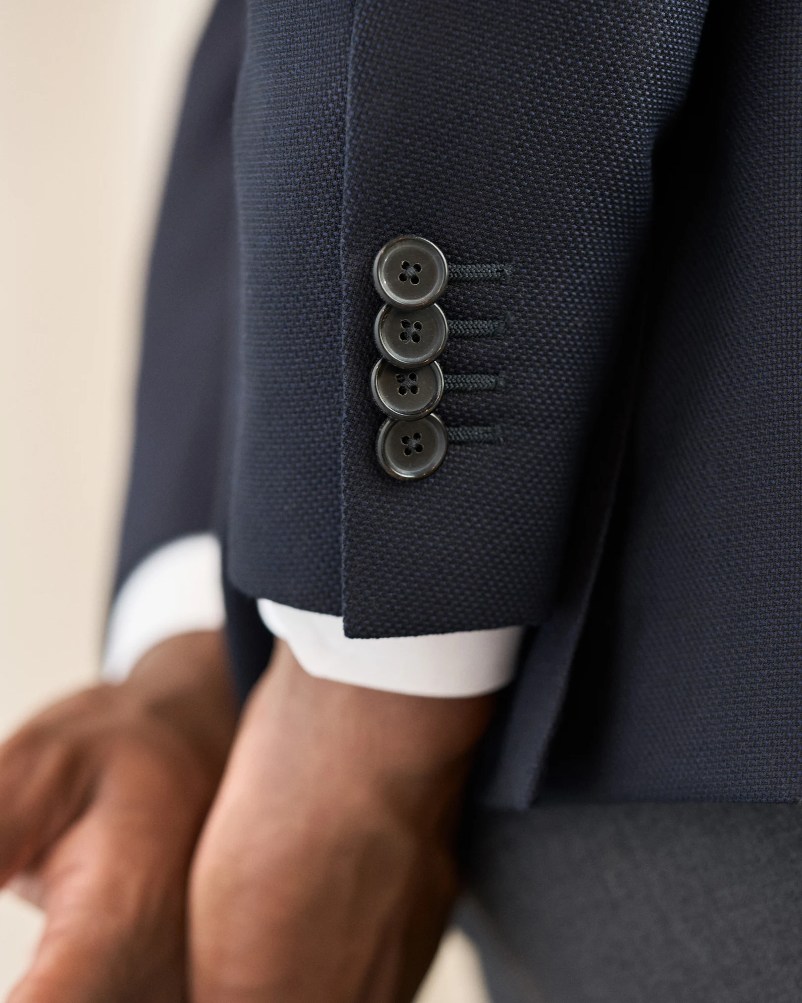 detail caruso blazer buttons