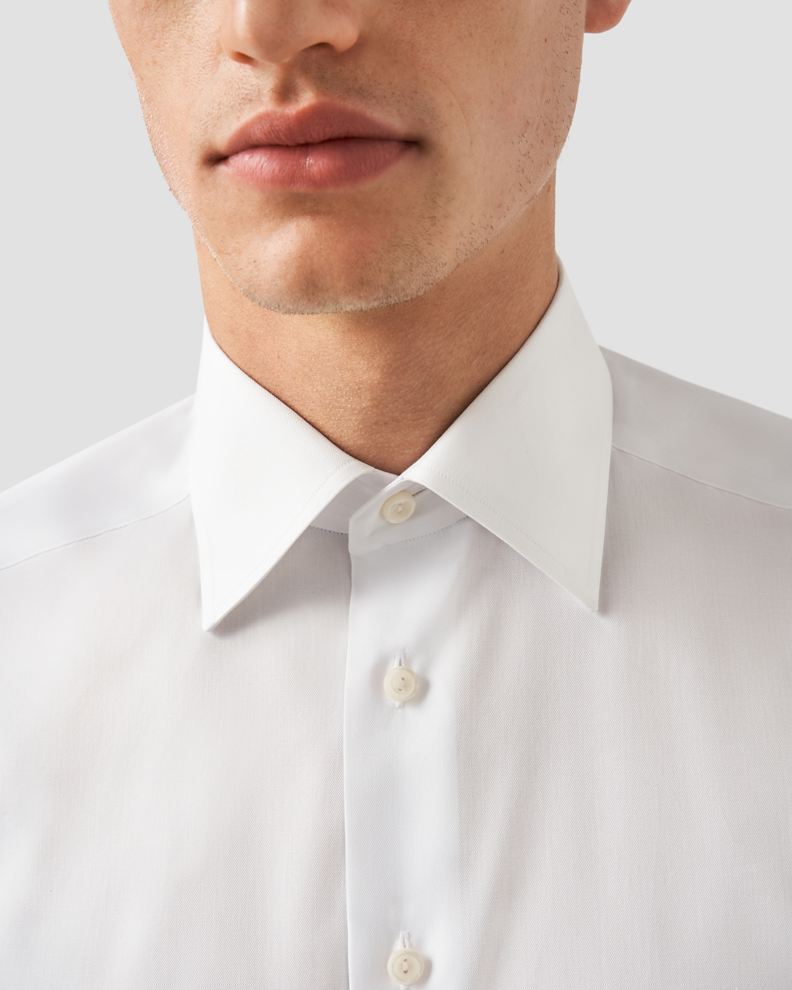 cut out collar top