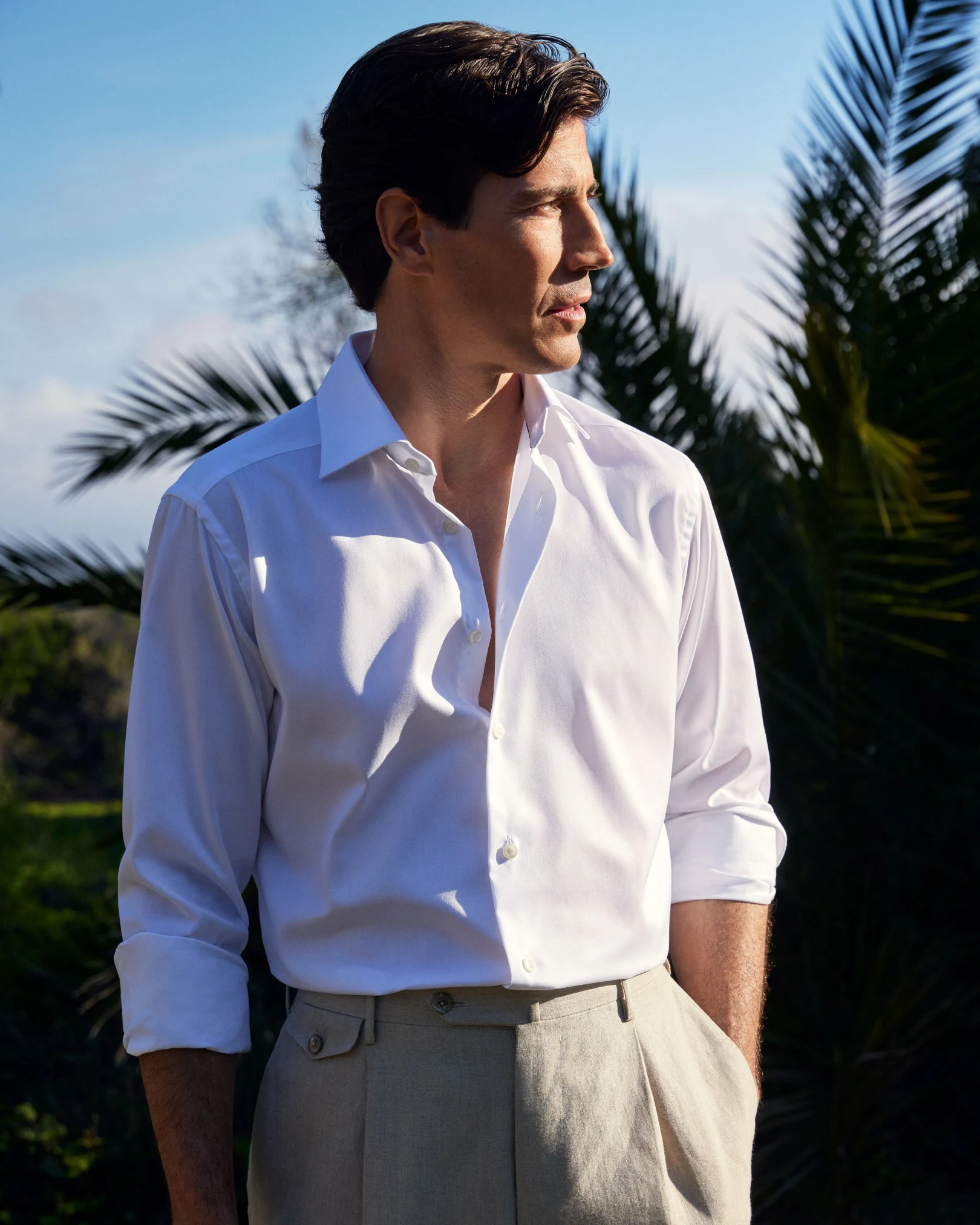 model in signature twill white shirt