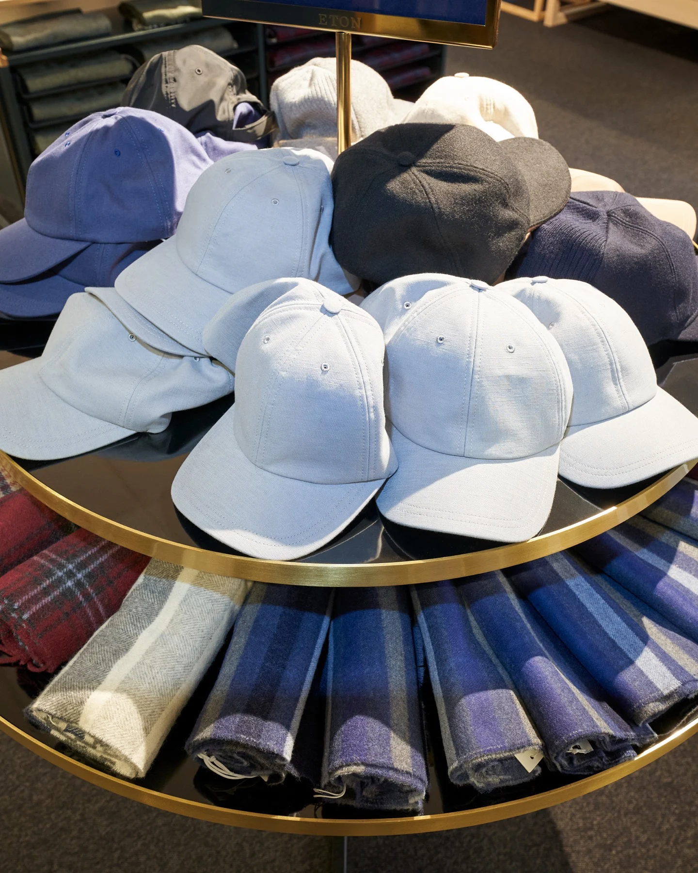 caps in outlet store