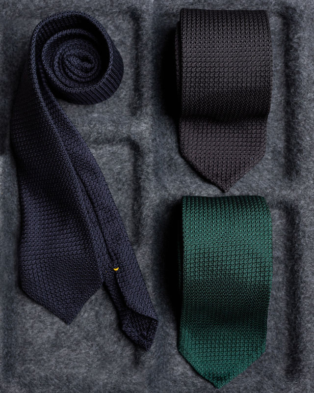 Black, green and navy grenadin tie