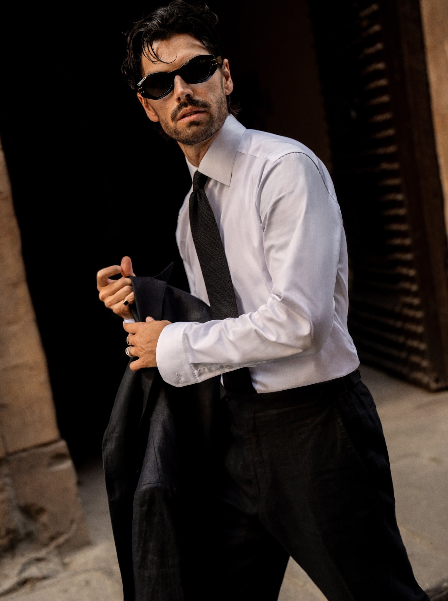 white signature twill shirt model image