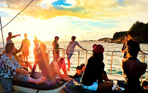 COCKTAIL PARTY ON A YACHT IN GOA