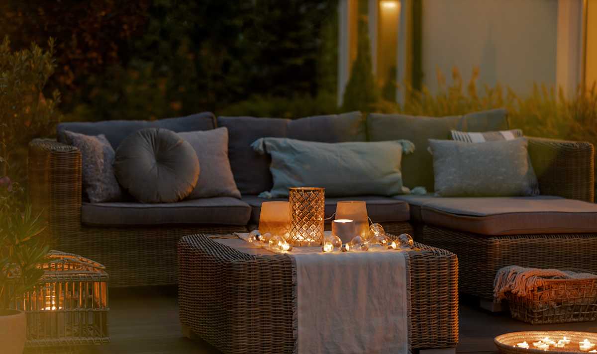 Patio-with-candle-lights