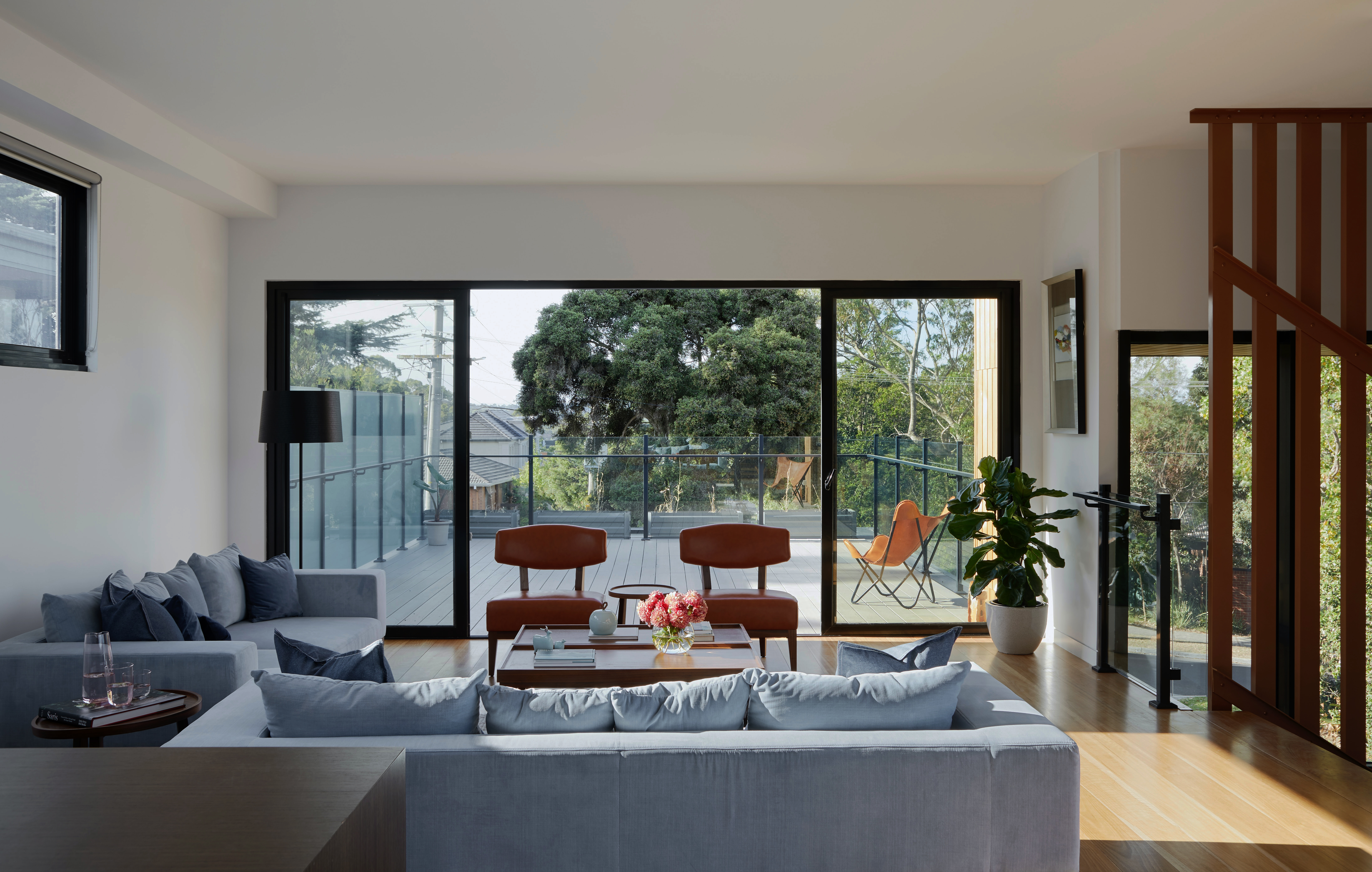 Living-room-with-open-windows