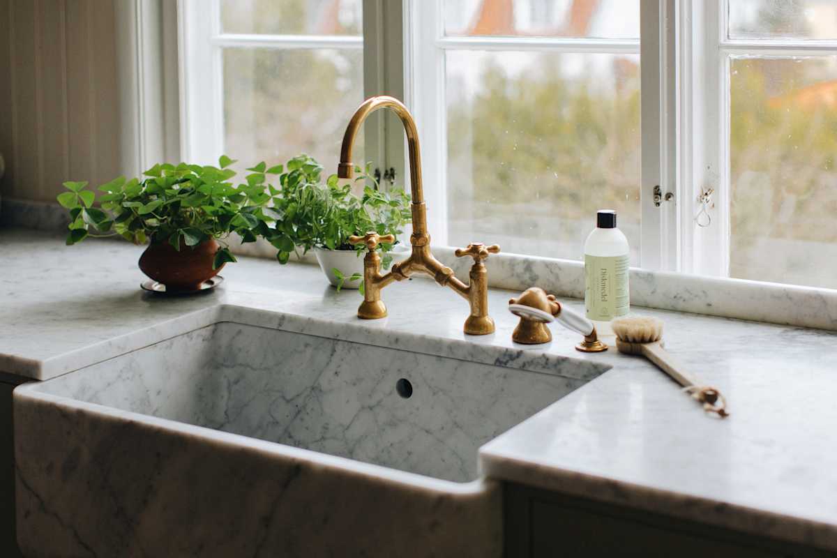 Sink-with-Hemfrid-products