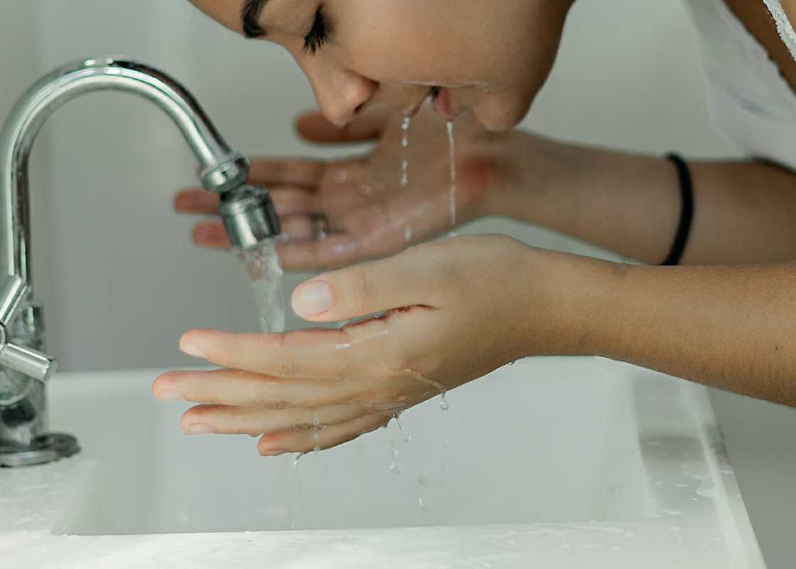 Stop-in-the-sink