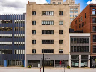 An exterior photo of 1520 Woodward in its entirety.