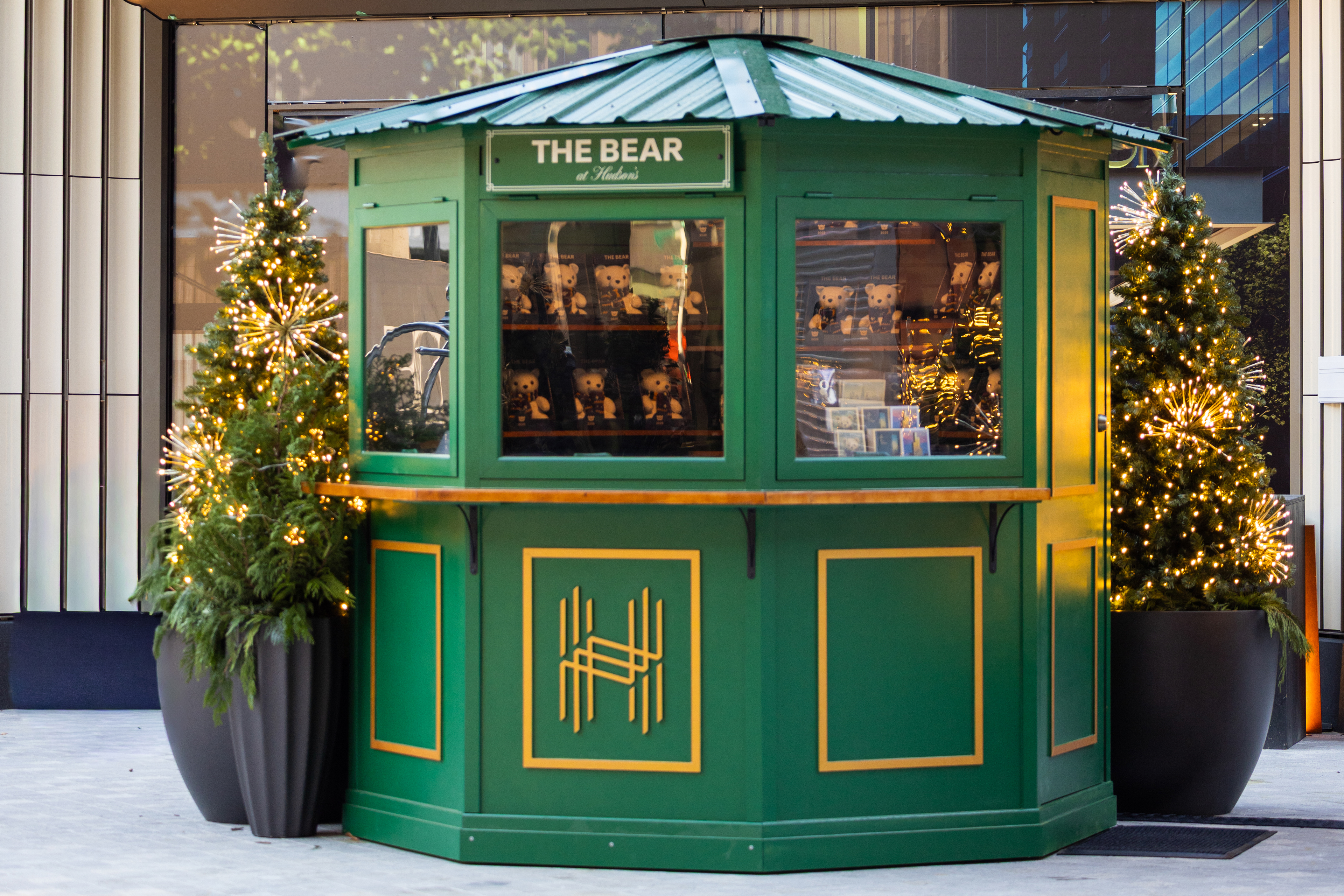 An exterior photograph of The Bear display at Hudson’s for the Holidays event.