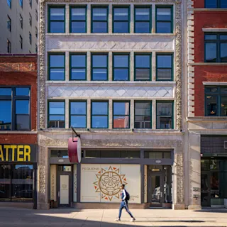 1525 Broadway