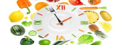 Você já ouviu falar na crononutrição? Essa área de estudo acredita que para ter uma vida saudável é preciso ir além de apenas selecionar os alimentos certos para consumir: a hora que você os ingere também é essencial.