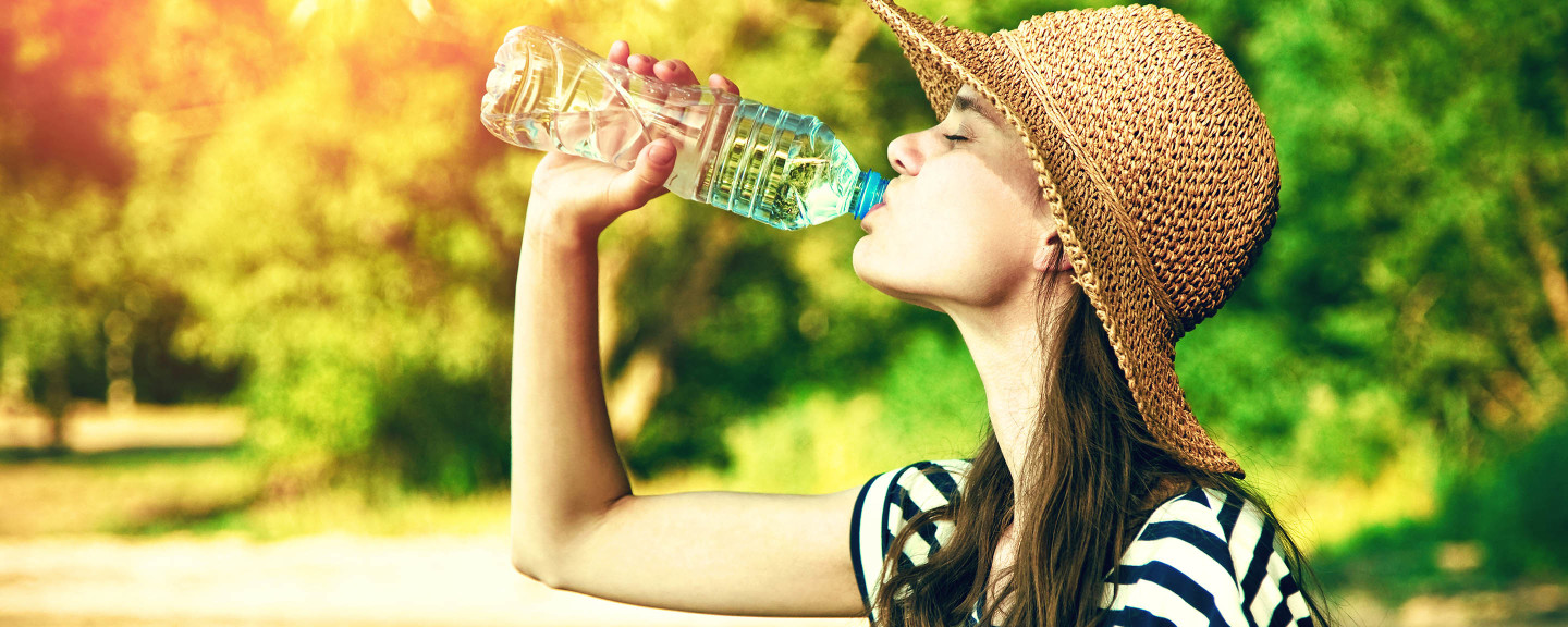 Come bere acqua durante il giorno per una giusta idratazione