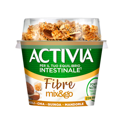 Yogurt muesli con chia, quinoa e mandorle