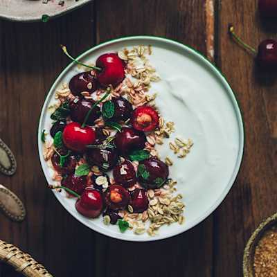 Rețetă cherry bowl cu iaurt Activia