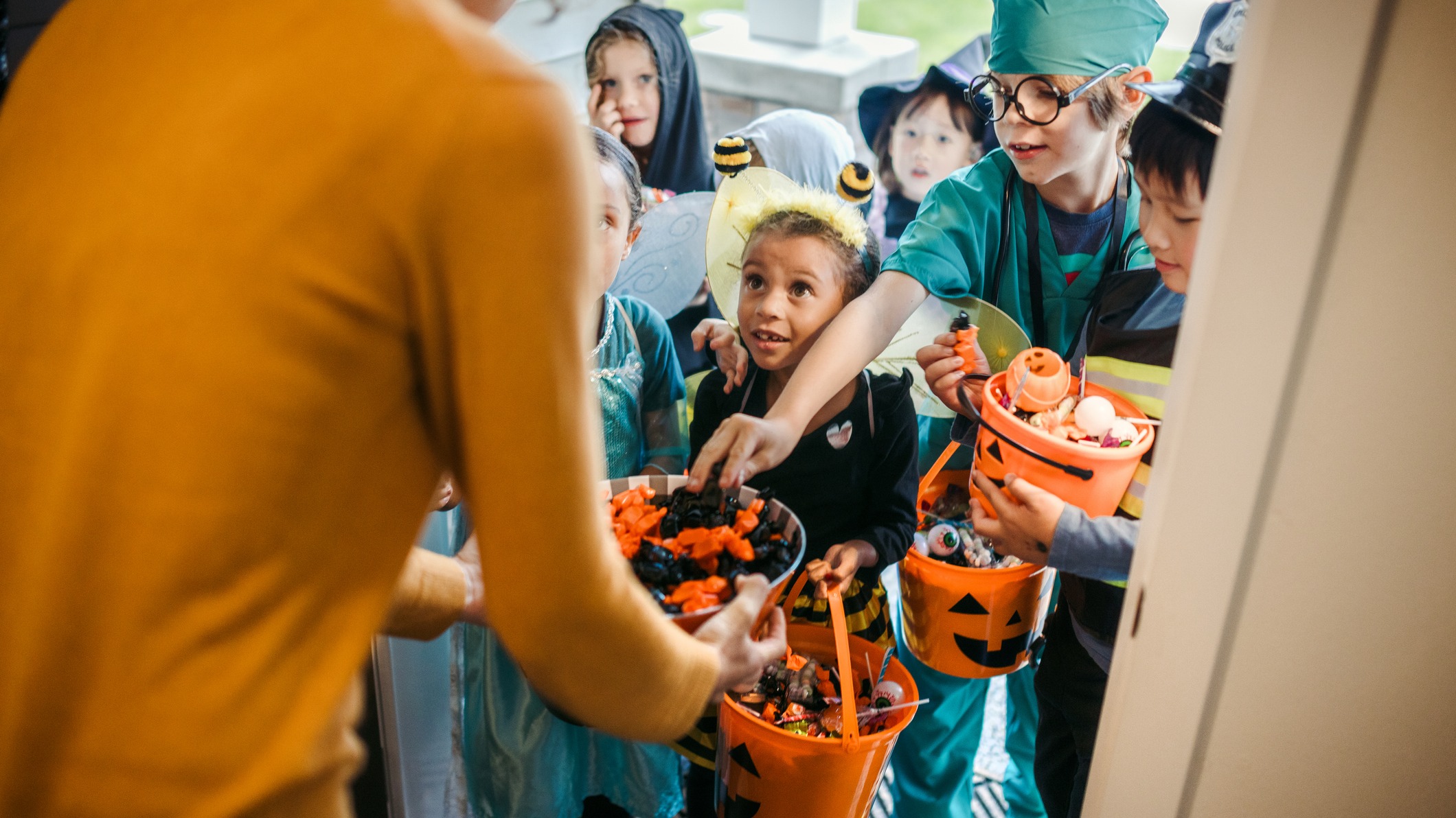 6 Best Dollar Tree Halloween Items To Buy for Less Than $5