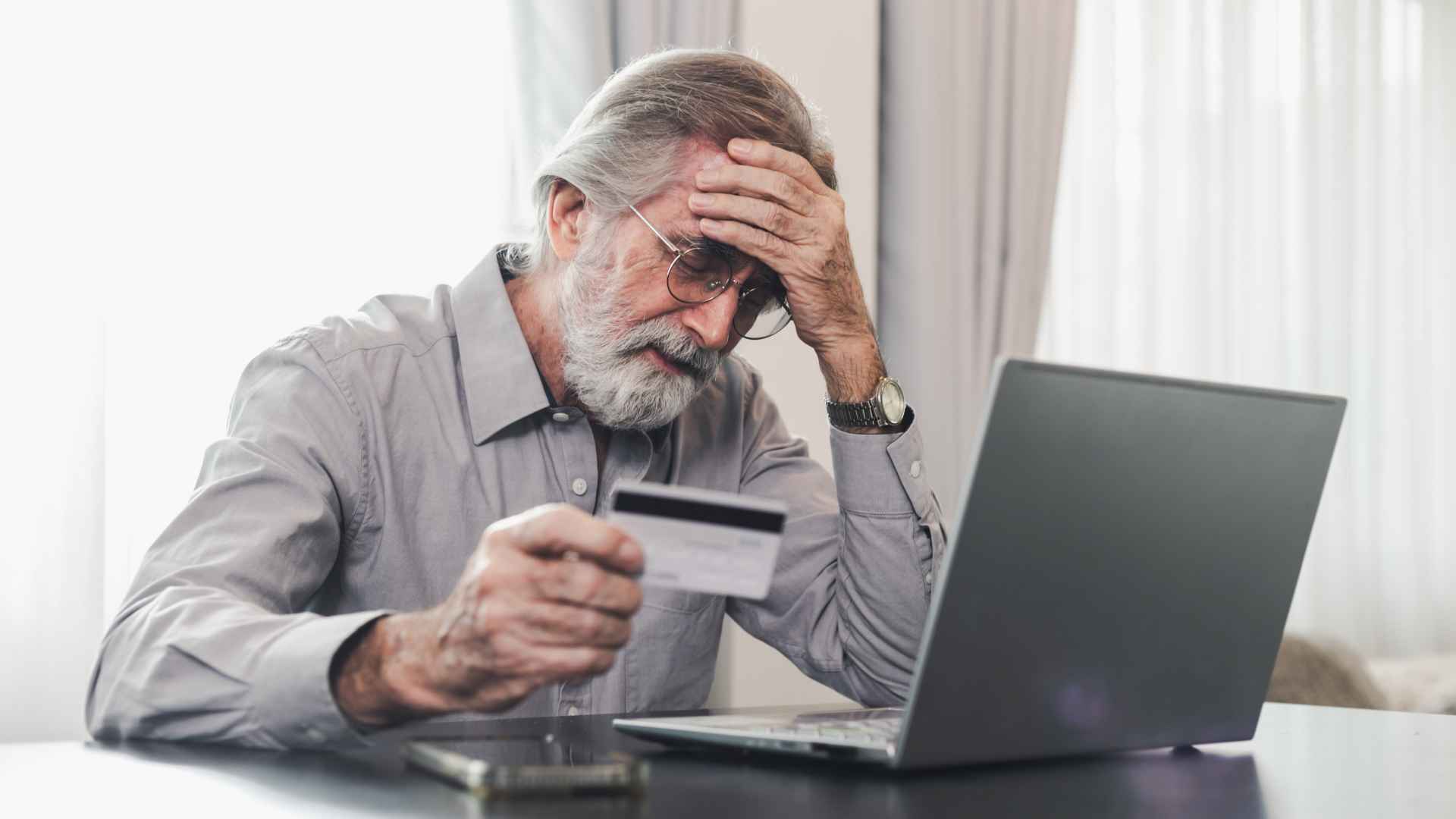 6 Common Types of Financial Fraud To Watch For
