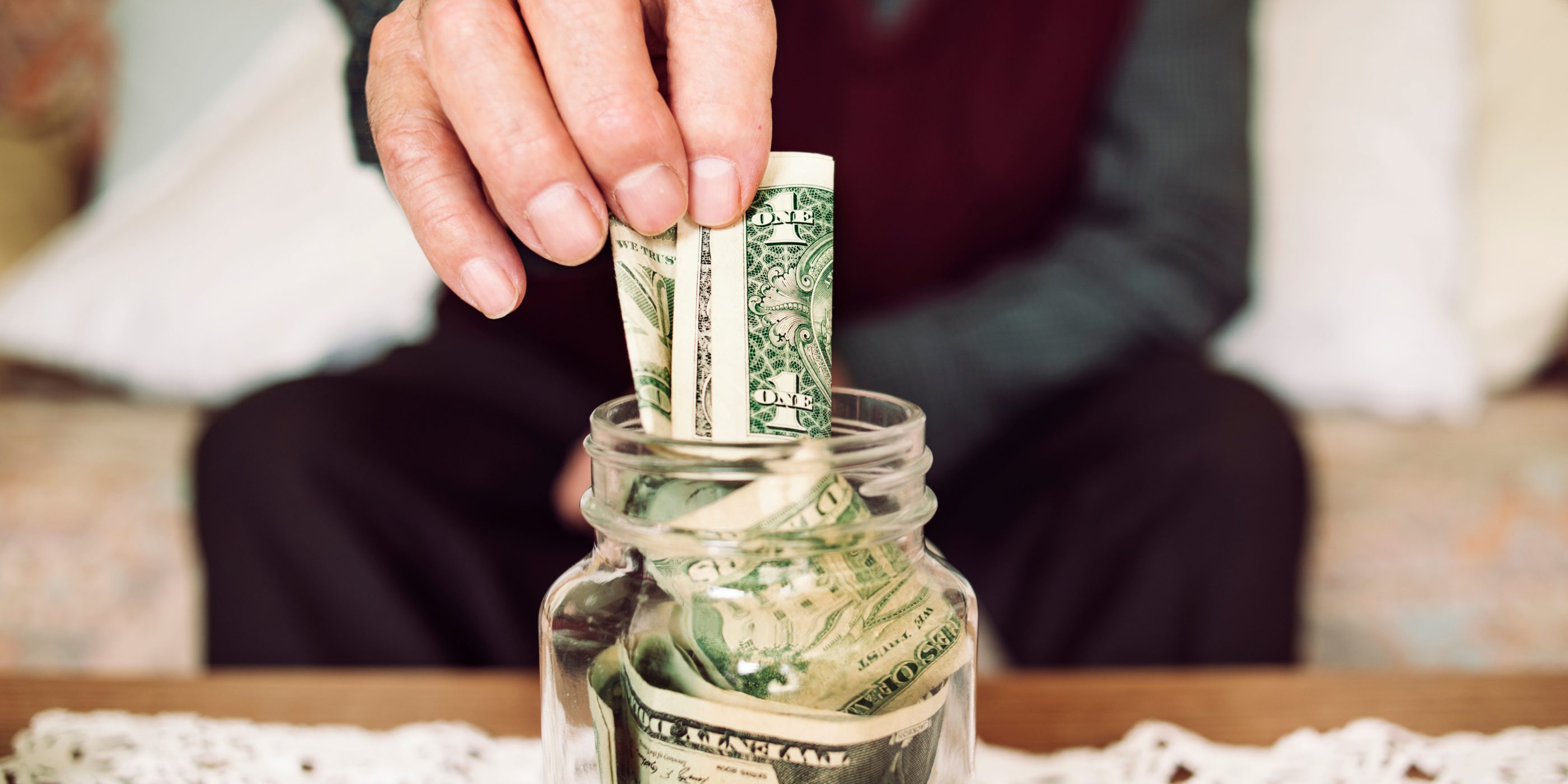 What are Round Ups? Adding to Your Investments w/ MoneyLion