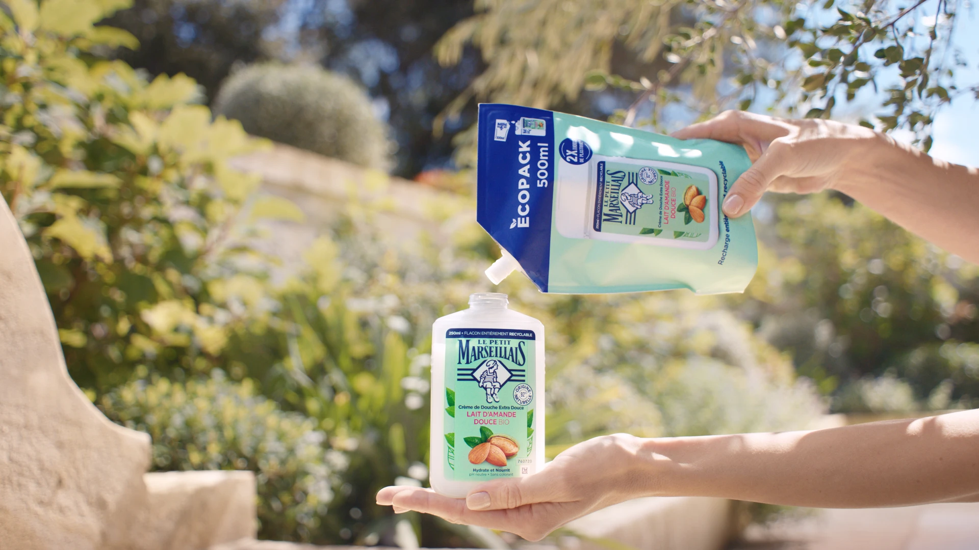 Éco-recharge de gel douche Le Petit Marseillais