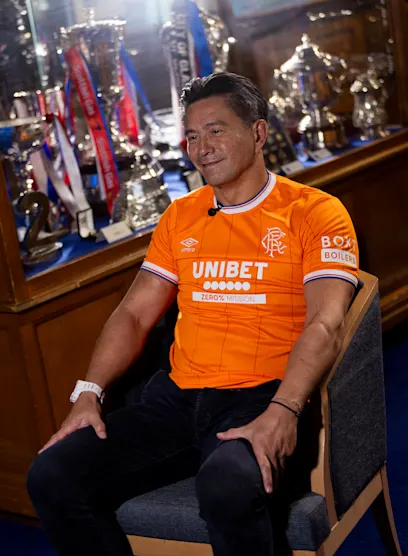 141125 Michael Mols Fourth Kit 14