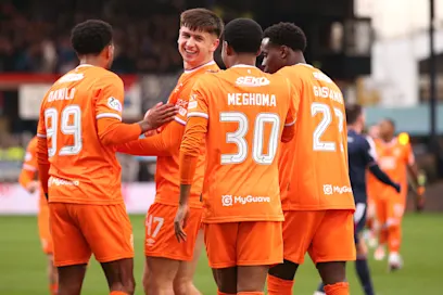 091125 Dundee v Rangers, Mikey Moore Goal Celebration 112