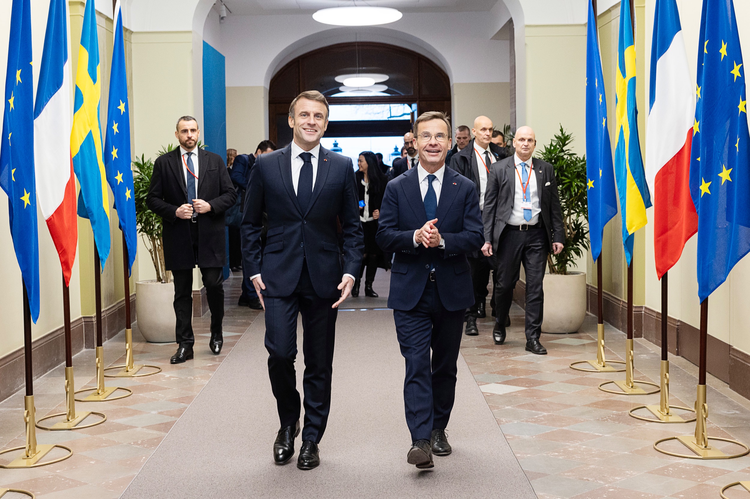 Frankrikes president Emmanuel Macron tillsammans med statsminister Ulf Kristersson (M) i Rosenbad Foto: Ninni Andersson/Regeringskansliet