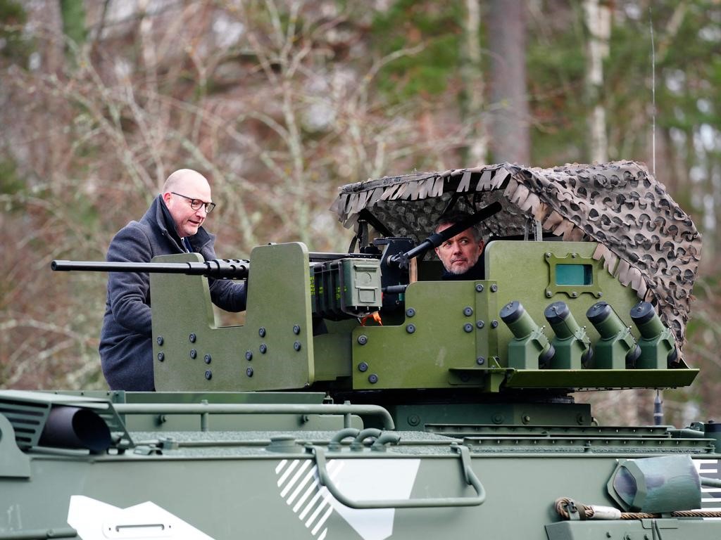 Kung Frederik X av Danmark besöker Patria under statsbesök till Finland Foto: Patria