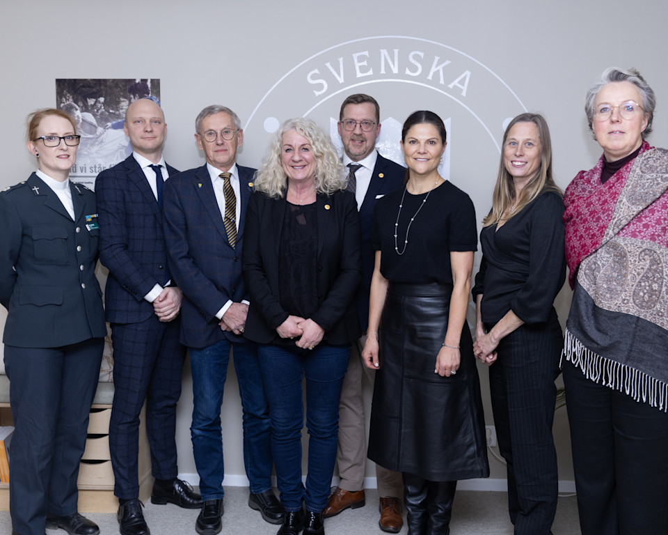 Styrelseledamot Lisa Mobrand, kanslichef Jesper Holm, styrelseordförande Johan Rydén, föreståndare Annelie Svensson, generalsekreterare Andreas Philipsson, HKH Kronprinsessan Victoria, föreståndare Linda Eriksson och Ulrika Möller Foto: Mattias Andersson