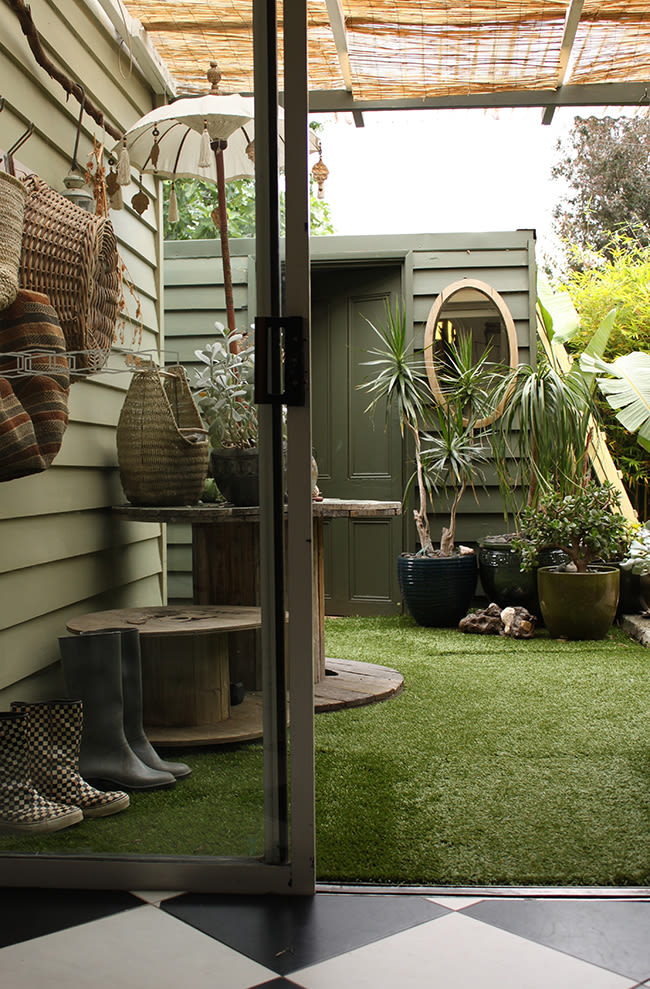 Before & After_courtyard makeover_sustainable styling_hutchinson