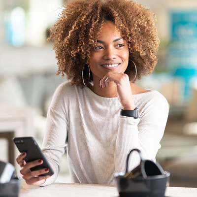 woman-smiling-header-mobile