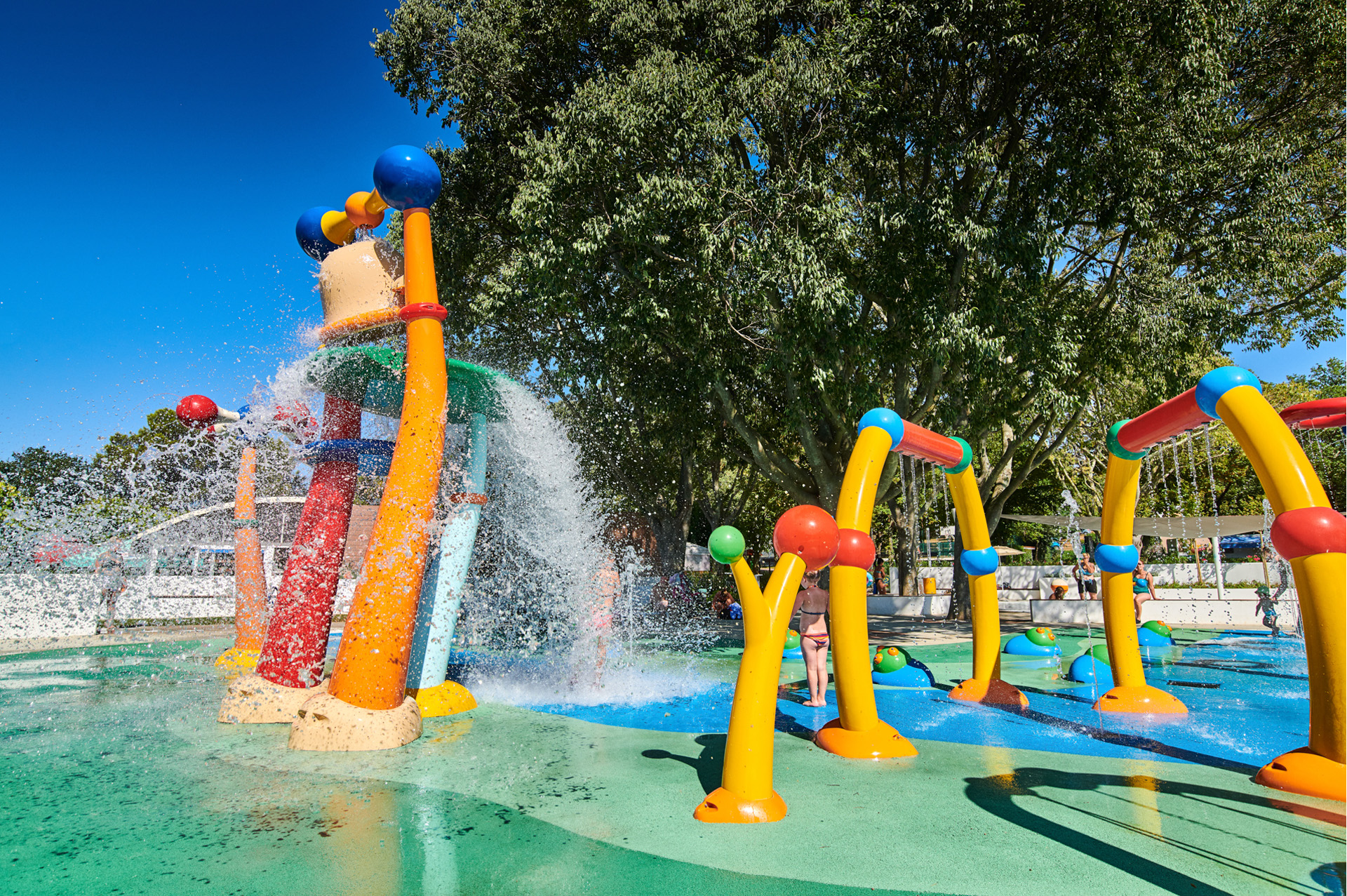 camping-zelena-laguna-pools