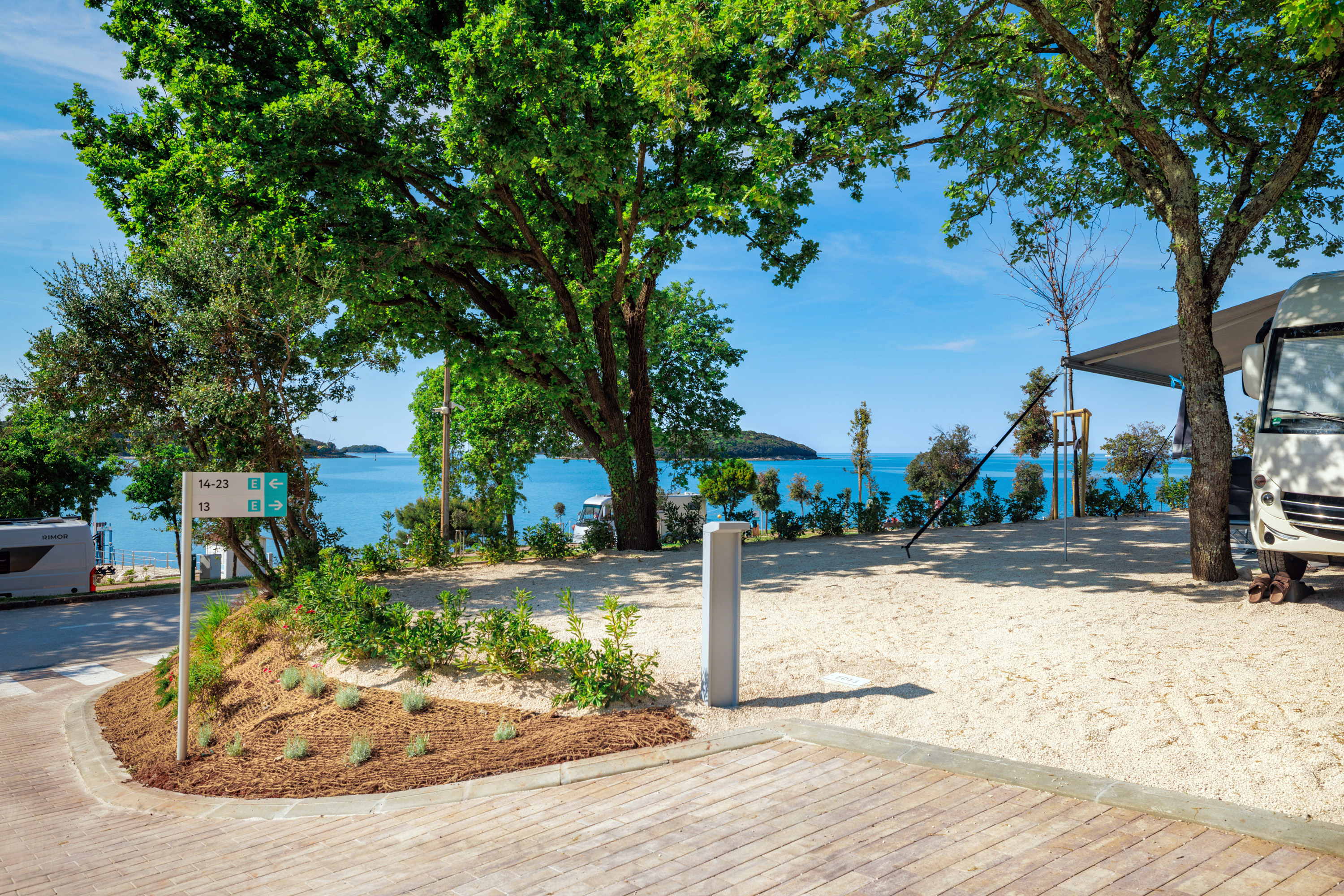 0001 141293 Camping Bijela Uvala 2026 IC luxury LP 13 (5) 4096x2732