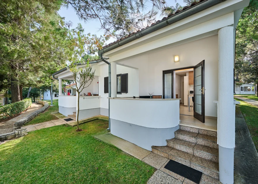 apartments-galijot-plava-laguna-superior-apartment-for-2+1-person-1
