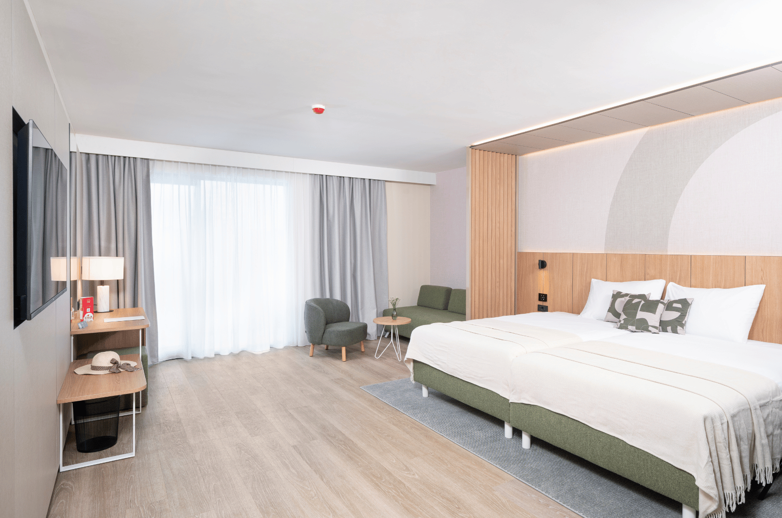 Hotel Garden Istra Superior room with balcony pool side Family 7)