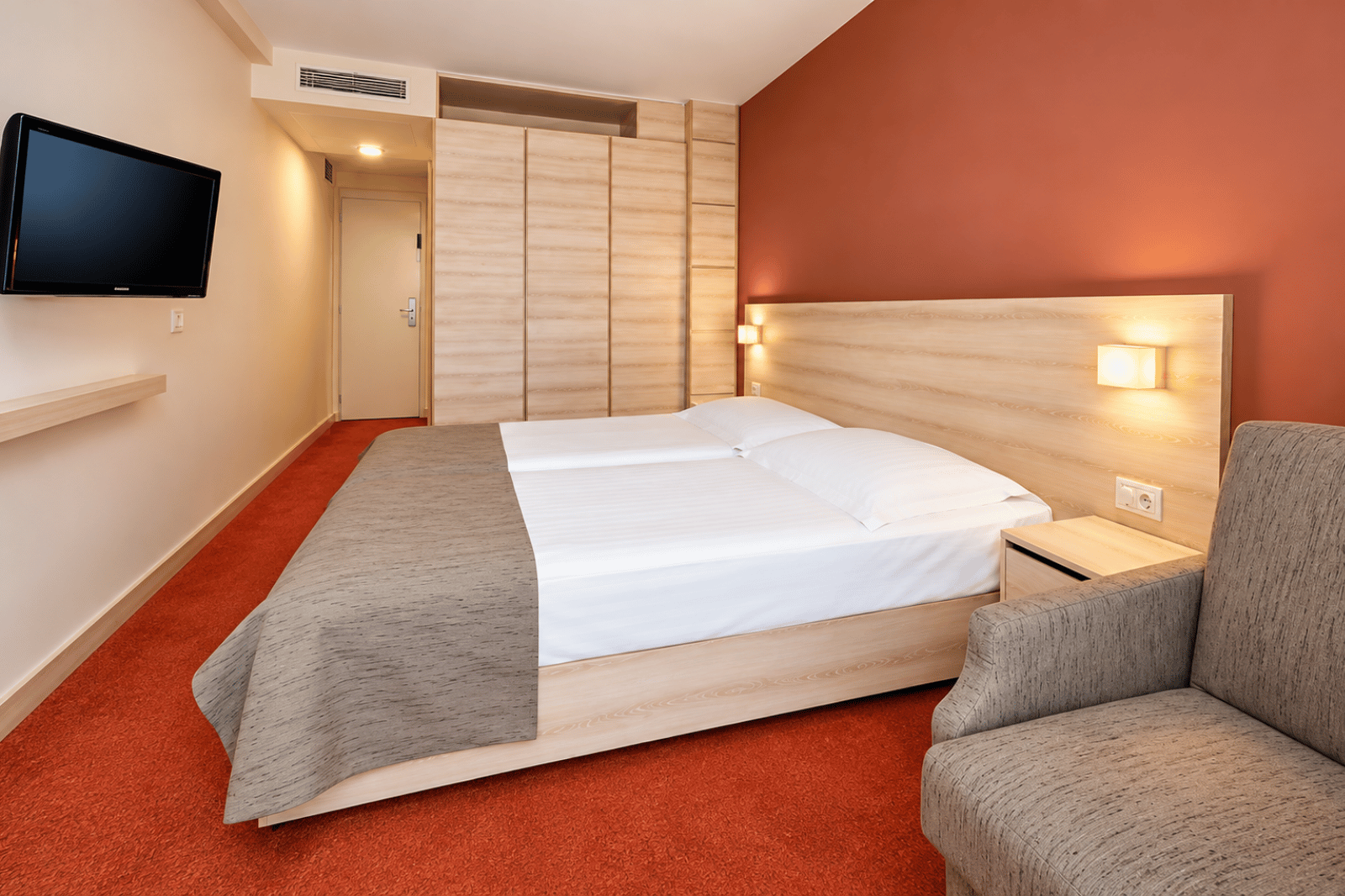 Hotel MateradaClassic room with balcony park side 2