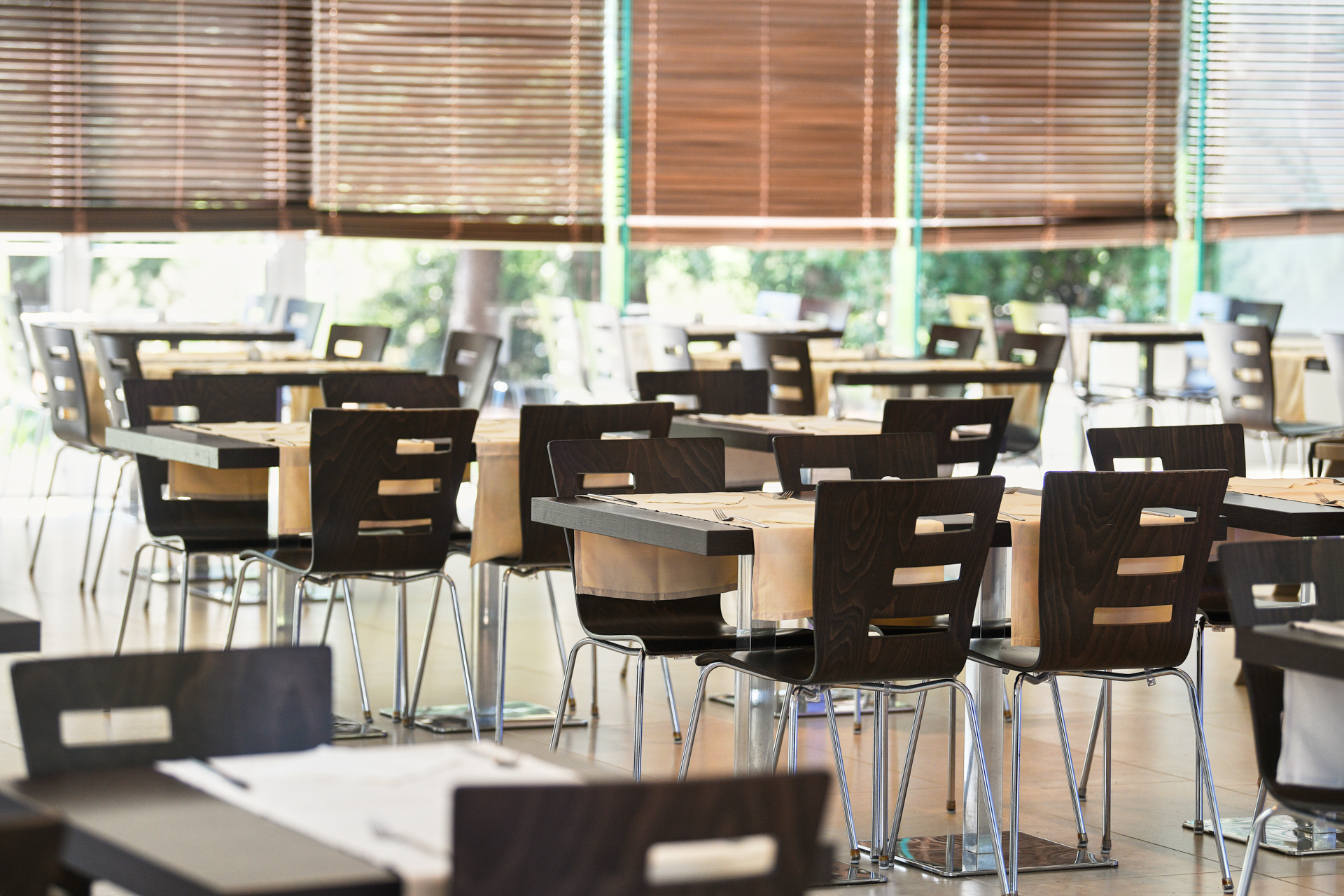 apartments bellevue restaurants & bars