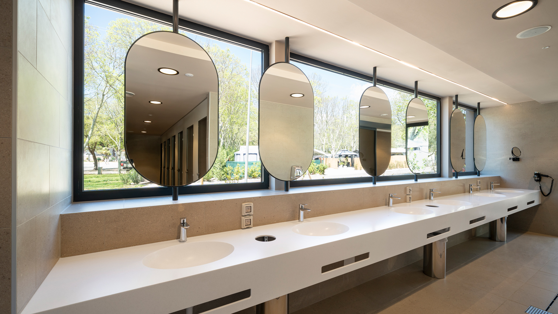 Zelena Laguna Sanitary Facility (1)