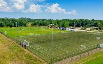 Zelena resort sport 6