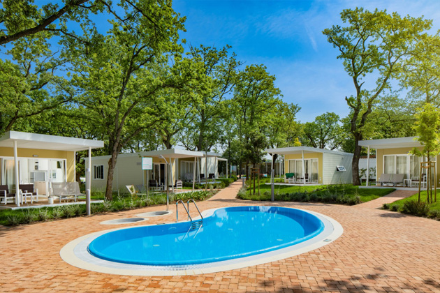 Premium Mobile Home Pool view